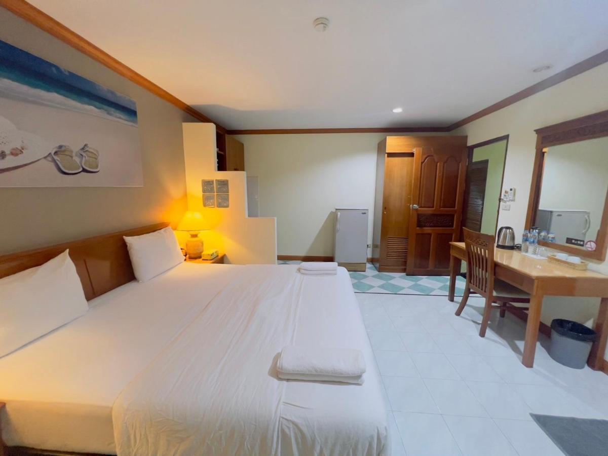 Royal Vista Hotell Patong Eksteriør bilde