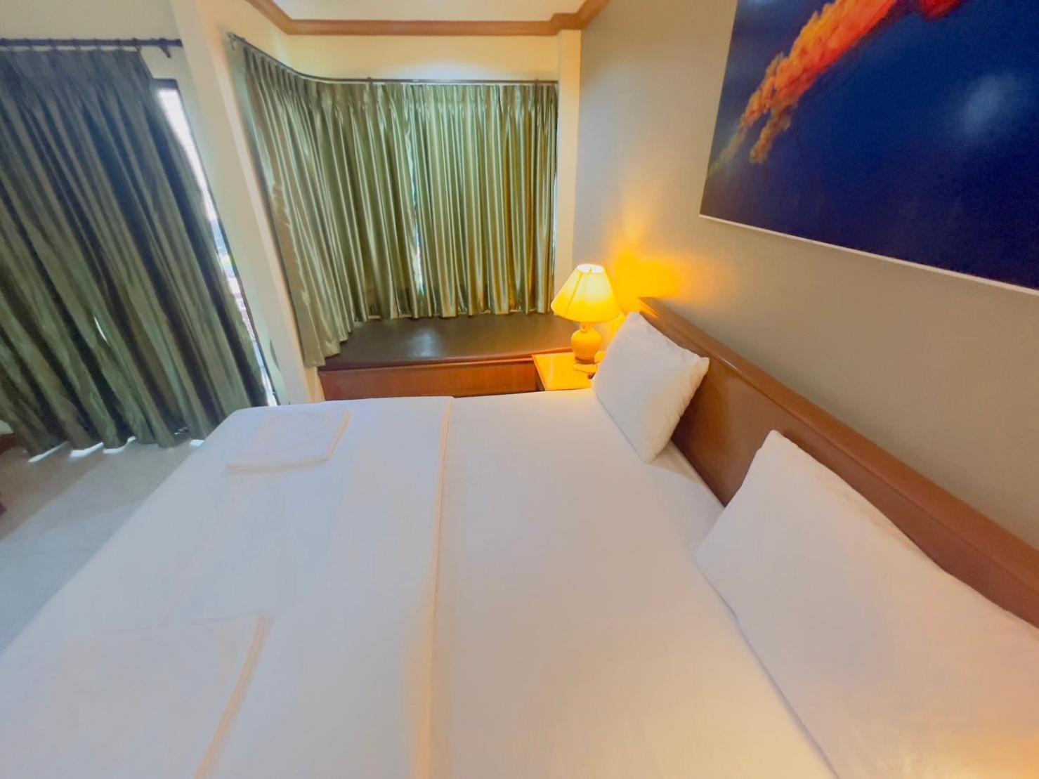 Royal Vista Hotell Patong Eksteriør bilde